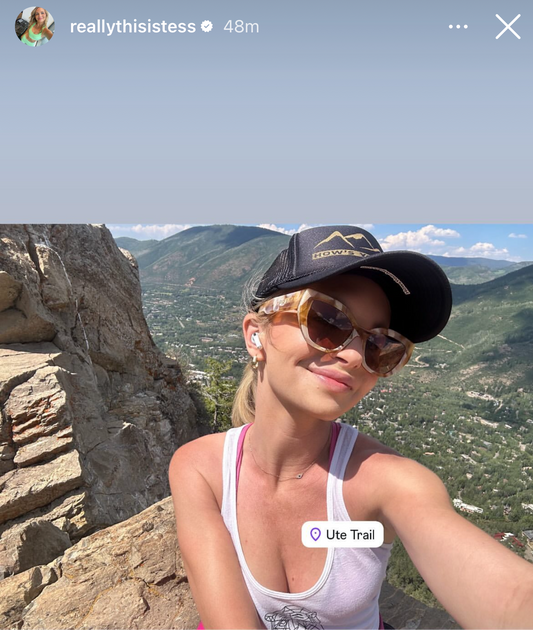 How's Your Aspen? - The Gold Glitter AF - Premium Black Surfer Hat